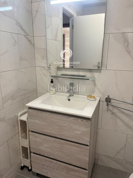 Foto d8cc74c5-ff18-4f7c-bec6-d88a418ceecc. Apartament amb piscina a Playa de las Américas Adeje
