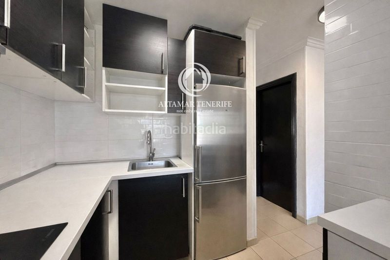 Foto 00b1b8c2-5c6b-48bc-8597-95eab4a1bb2c. Apartament amb piscina a San Eugenio Alto Adeje