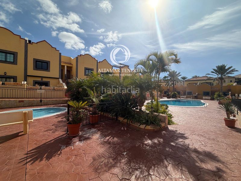 Foto f600d785-1588-4a51-bf35-e0639bea3541. Apartament amb aparcament piscina a Playa del Duque Adeje
