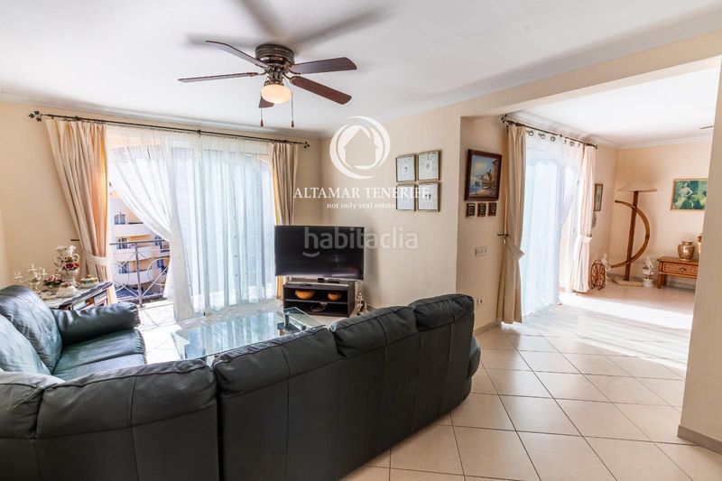 Foto 16e29556-c94e-4efd-9f6c-0b9847e99499. Apartament amb piscina a Los Cristianos Arona