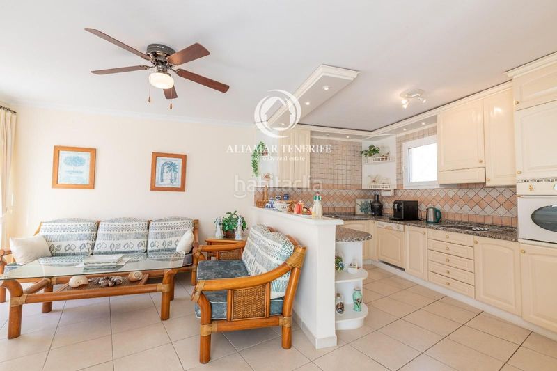 Foto 31a5a89c-0209-4daf-a4a6-4d7d479642ff. Apartament amb piscina a Los Cristianos Arona