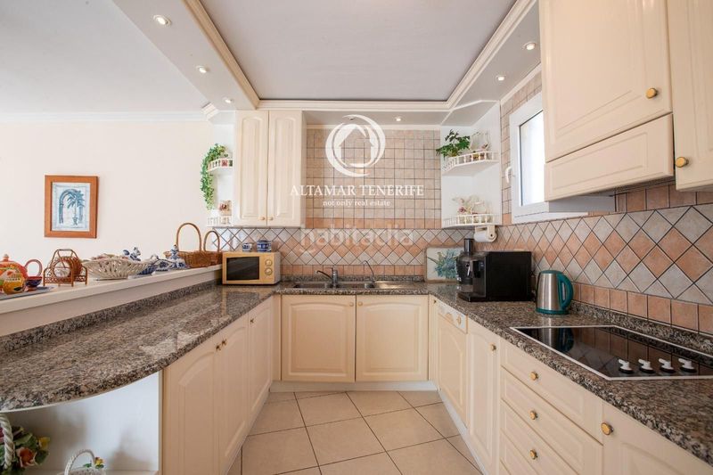 Foto a4e05fd8-c576-4403-9b63-d02eb716e6a4. Apartament amb piscina a Los Cristianos Arona