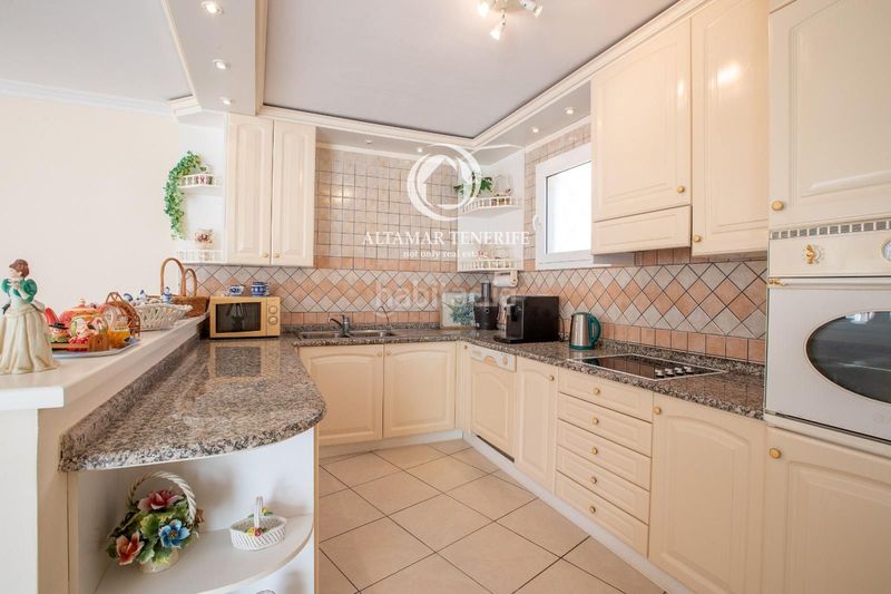 Foto a78d6689-b970-4ffa-9863-b7db2ce9e76c. Apartament amb piscina a Los Cristianos Arona