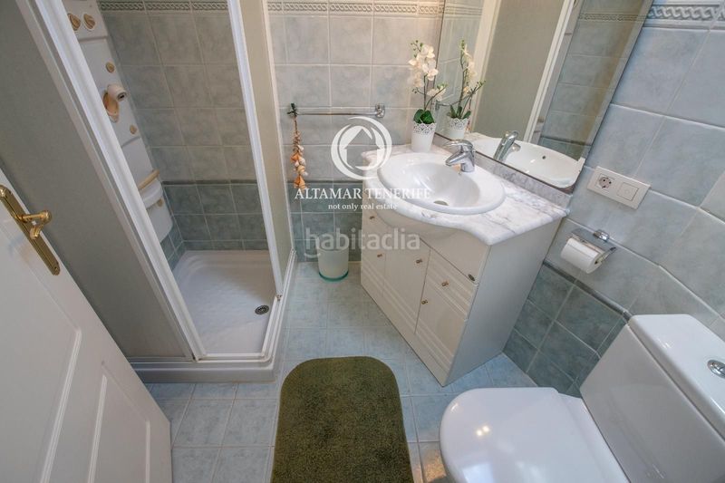 Foto c7c3e721-6cb3-4f83-ac00-164e32d3b447. Apartament amb piscina a Los Cristianos Arona