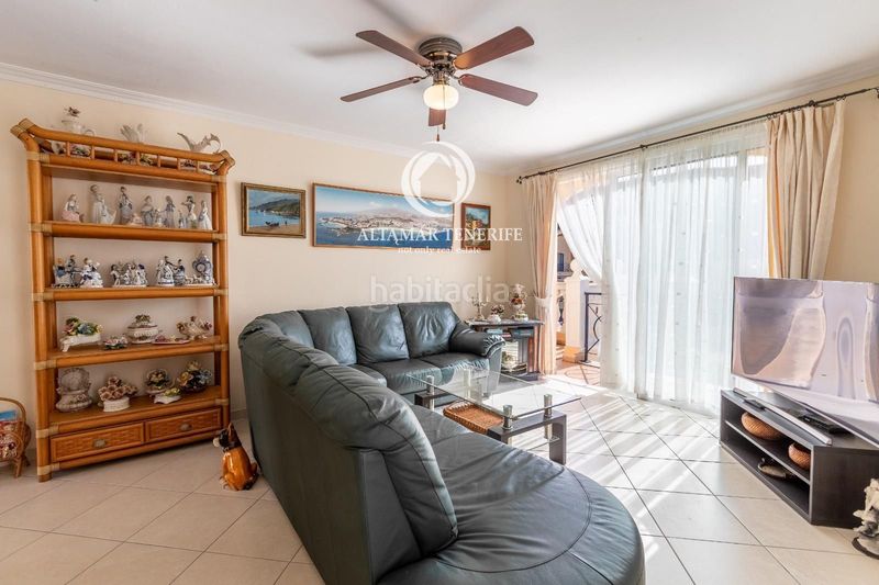 Foto d77f4e38-1b14-4a3c-81a2-2ae3e3350ca1. Apartament amb piscina a Los Cristianos Arona