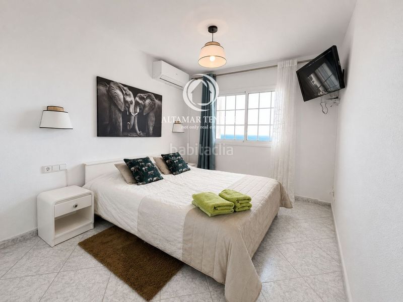 Foto 8a983238-f833-4cef-b848-5fb1eca53361. Casa adossada amb aparcament piscina a Playa Fañabé Alto Adeje