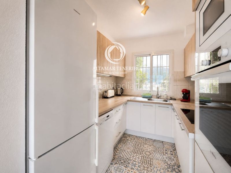 Foto b2fdf4fe-c8da-430a-bd83-27a435d455b1. Casa adossada amb aparcament piscina a Playa Fañabé Alto Adeje