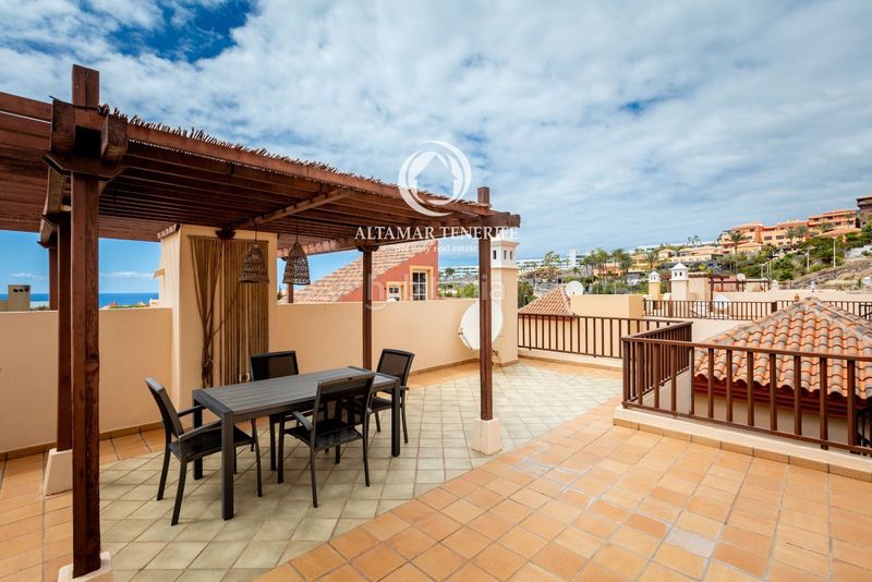 Foto 8b618cb4-9f71-41b5-af4d-65e0b2ccf701. Apartament amb piscina a Playa del Duque Adeje