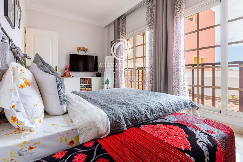 Foto a6467cf3-236f-4d86-ab78-e80291aa7a8f. Apartament amb piscina a Playa del Duque Adeje