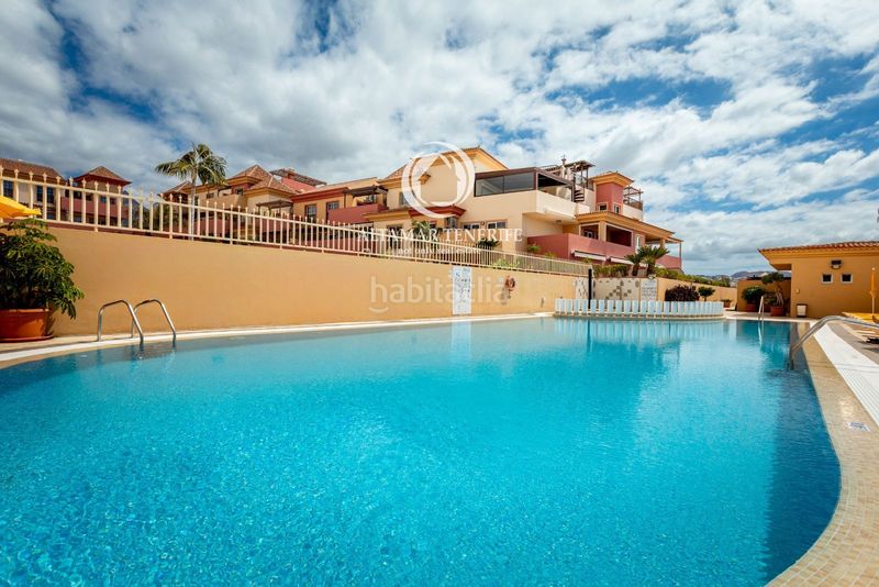 Foto ac0d586b-04a9-48ae-8f7b-5bbfe3d4473d. Apartament amb piscina a Playa del Duque Adeje