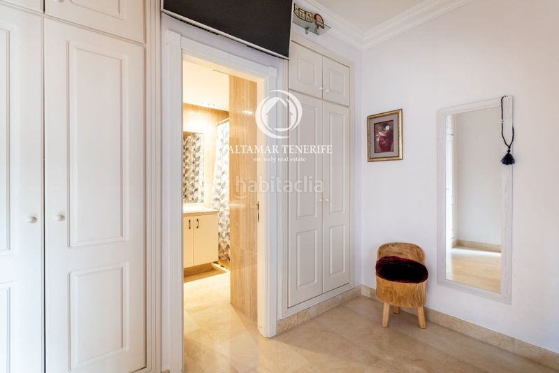 Foto bb6d0dd7-0a6a-49be-8901-99ed83c6f2f5. Apartament amb piscina a Playa del Duque Adeje