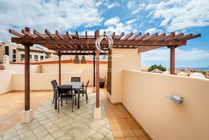 Foto bc03e860-249b-485b-bbb3-62bccdfbfaf2. Apartament amb piscina a Playa del Duque Adeje