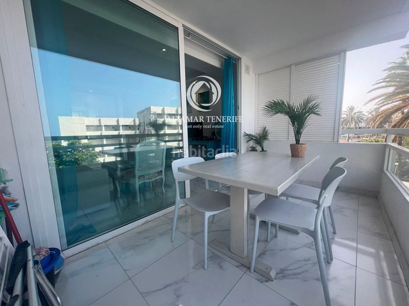 Foto 41ae2c7b-e8e3-4ff9-8378-4b4a88a66993. Apartament amb piscina a Playa de las Américas Adeje