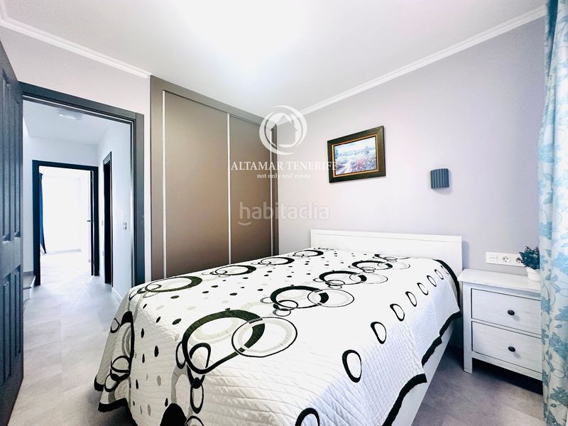 Foto 4f7e9206-7136-4411-a414-d2ba18b55b39. Casa adossada amb aparcament piscina a Casco Urbano Adeje
