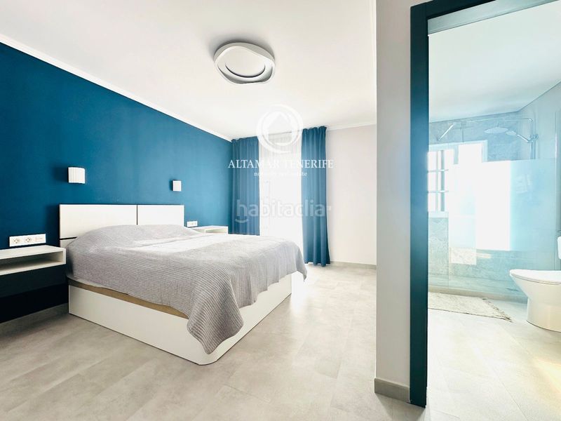 Foto e2d658b5-6050-4f4d-8486-9dcb154ac580. Casa adossada amb aparcament piscina a Casco Urbano Adeje
