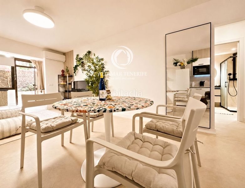 Foto 3e7dc272-21fd-4d51-a3a5-ab445a94c39b. Apartament amb aparcament piscina a Los Cristianos Arona