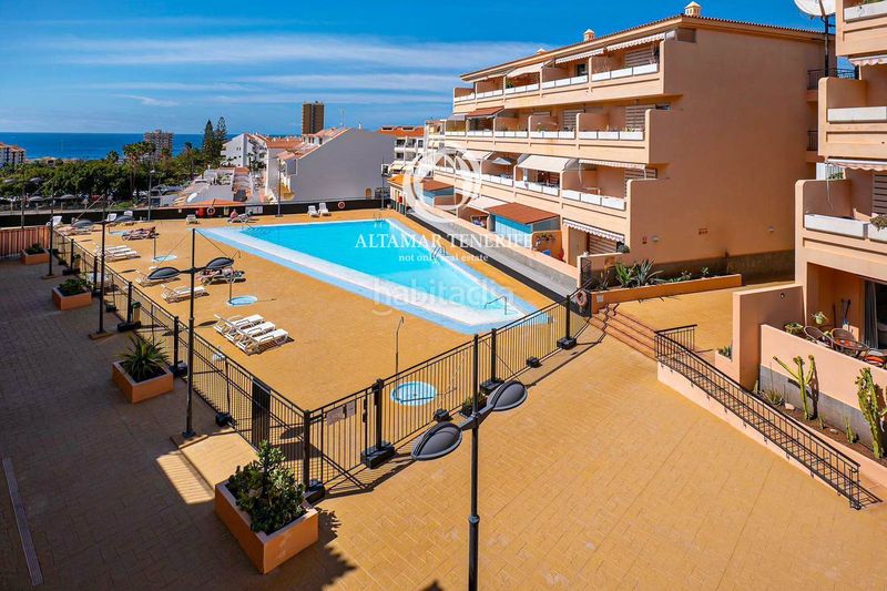 Foto 3b91b2ad-d8e4-4041-ab1b-3094f1404e26. Apartament amb aparcament piscina a Los Cristianos Arona