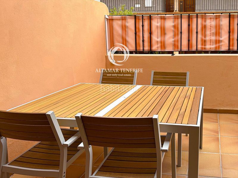 Foto d413fa95-605c-446d-a993-2064461410a7. Apartament amb aparcament piscina a Los Cristianos Arona