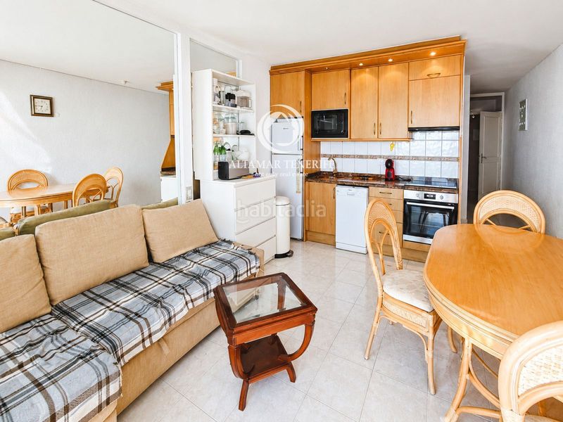 Foto 49075e07-c756-431a-9b20-eb7d52a339c4. Apartament amb piscina a Playa de las Américas Adeje