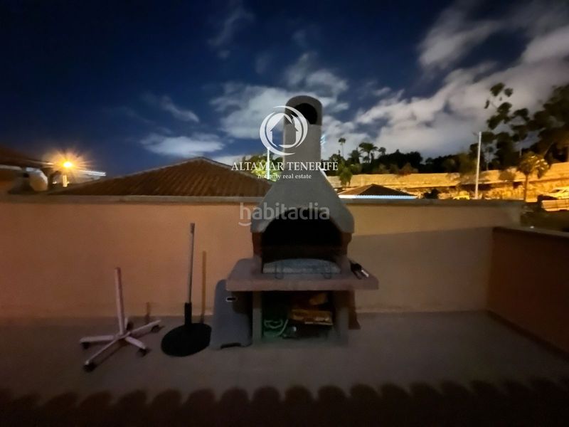 Foto 502bbde1-5695-4400-aa17-2594d35a5de2. Rent semi detached house with parking pool in Playa de Fañabé Adeje