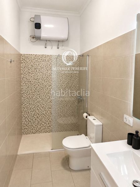 Foto a3697e50-0844-41b8-ab5c-74f3c564f7ec. Apartament amb piscina a Torviscas Centro y Alto Adeje