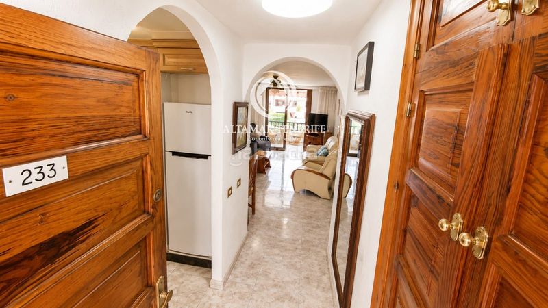 Foto 3e9a0cc4-0acc-4b80-b4bd-eda5d3098b4d. Apartament amb piscina a Playa de las Américas Adeje