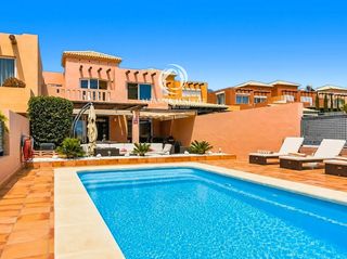 Casa  C. arigue. Casa bello villa de lujo con vistas panorámicas al mar en costa