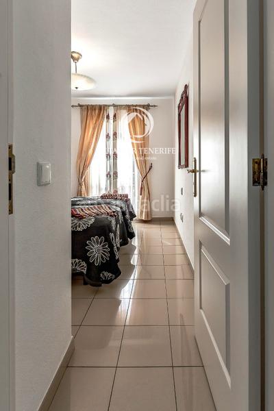 Foto 2c997618-f73d-4983-8545-dbd78dacca99. Maison jumelée avec piscine dans Playa del Duque Adeje