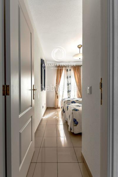 Foto 8d302d0a-c4d4-413d-8a46-2f0ef25dd54b. Maison jumelée avec piscine dans Playa del Duque Adeje