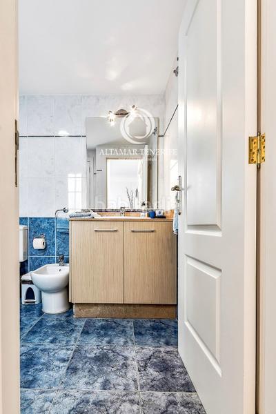 Foto a39a33de-1027-4411-b034-600a42bf154a. Maison jumelée avec piscine dans Playa del Duque Adeje