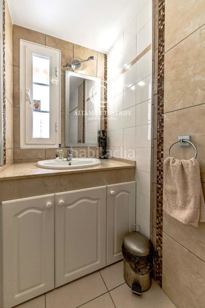 Foto a961681a-4d6a-4739-8449-10268cc87509. Maison jumelée avec piscine dans Playa del Duque Adeje