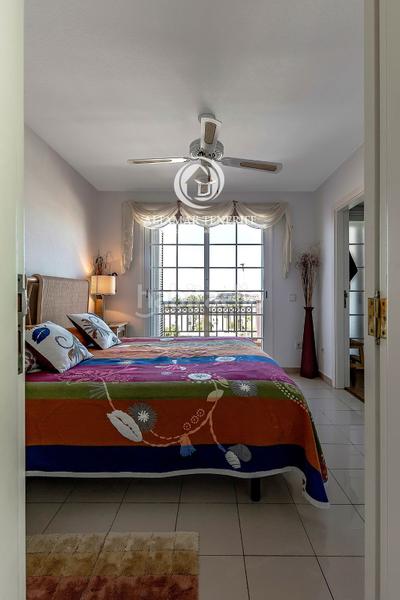 Foto debd7c9a-90da-48a0-84d8-3e4119d7129b. Maison jumelée avec piscine dans Playa del Duque Adeje