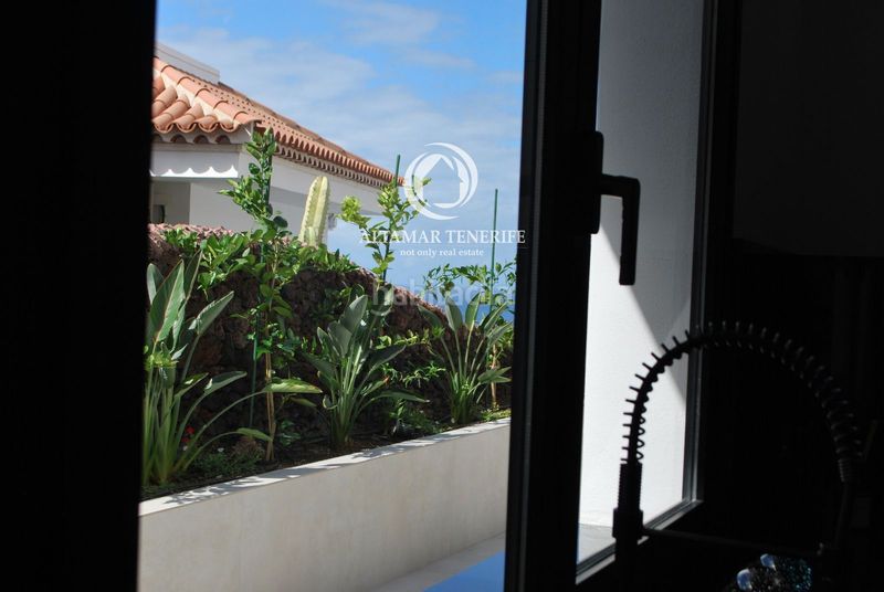 Foto 52976461-62f4-49e8-993a-7982be4d76b3. Casa amb aparcament piscina a San Eugenio Alto Adeje