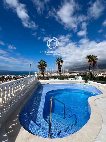 Foto 58043074-1566-4bee-81c1-d7e59bf6edeb. Casa amb aparcament piscina a San Eugenio Alto Adeje