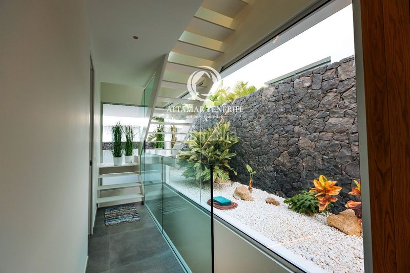 Foto 0c3bfb6e-9fb1-4c09-9e37-add567c18085. Casa amb aparcament piscina a Marazul - Ricasa Adeje