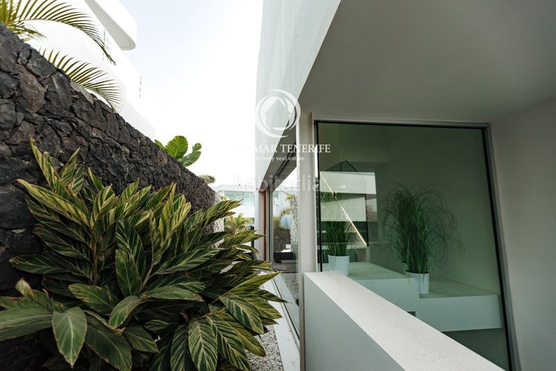 Foto 4b55a6cd-fa89-4404-9fdd-b5ed833e7e17. Casa amb aparcament piscina a Marazul - Ricasa Adeje