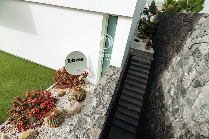 Foto c45dc2a5-e720-4eb4-b01b-410e2d93621a. Casa amb aparcament piscina a Marazul - Ricasa Adeje