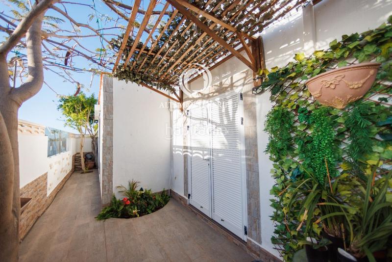 Foto cb6b7ae8-95b9-4fe7-b867-e34f520d6f9f. Casa exclusiva villa de lujo en callao salvaje en Adeje