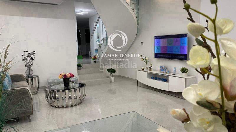 Foto 571de07a-3af7-44f9-81bc-93bdb445dd44. Casa adossada amb piscina a Playa de Fañabé Adeje