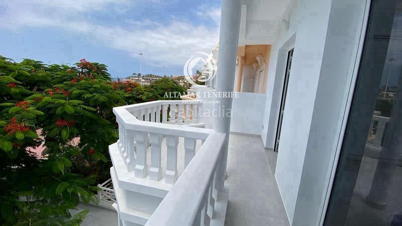 Foto e9834b8d-c9ec-4f57-98cb-44ed7c065e13. Casa adossada amb piscina a Playa de Fañabé Adeje