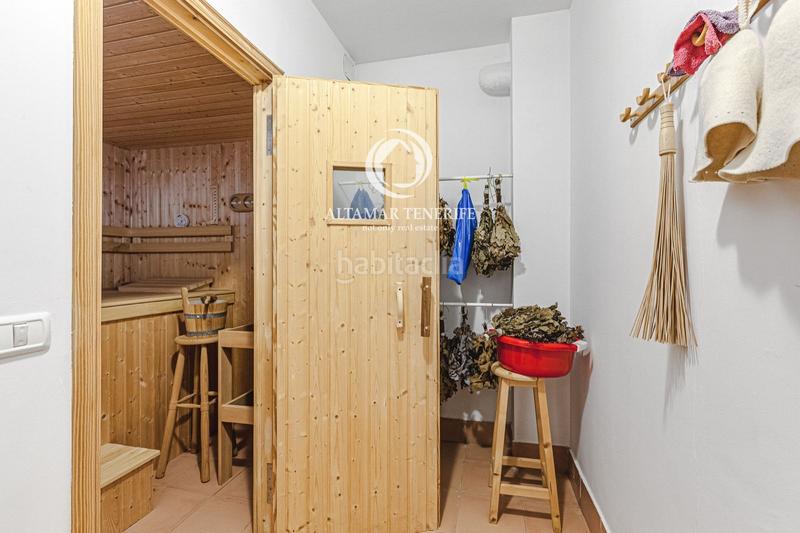 Foto 47a3d6f5-ea17-4ff1-9a81-73b6453b5a44. Casa adosada  en villas del duque exclusividad y confort en costa en Adeje