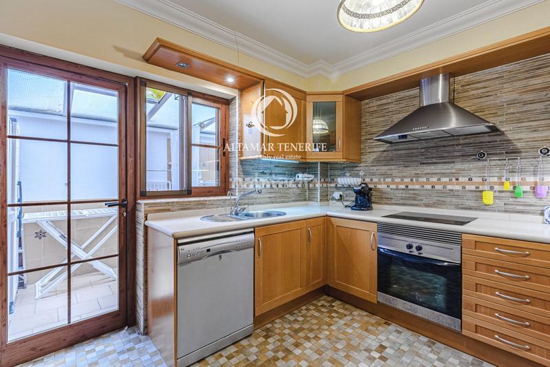 Foto c4f1739a-87db-453a-b858-8d9450820154. Casa adosada  en villas del duque exclusividad y confort en costa en Adeje