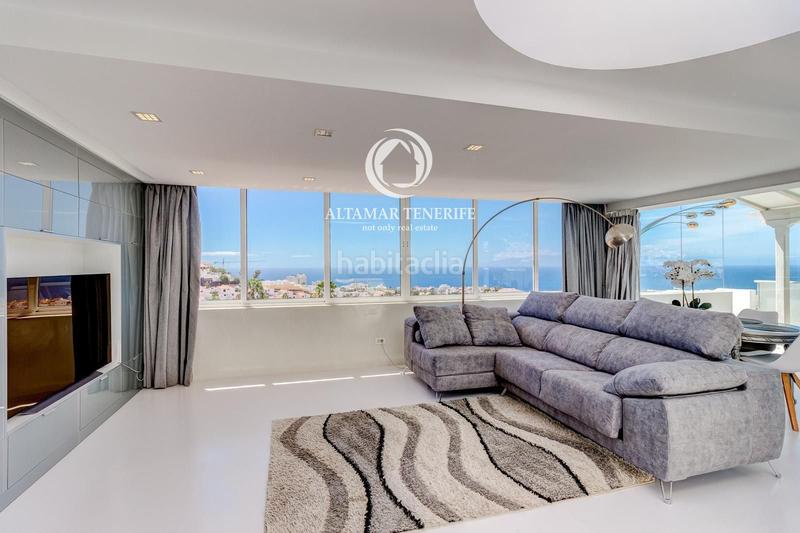 Foto adbc66e7-90dd-49b2-8ec6-617791b59ae0. Apartament amb piscina a San Eugenio Alto Adeje
