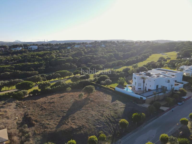 Foto eaf8e3bd-3ab8-4528-8ca4-8877114eb572. Terreny residencial a calle limonar 432 a Sotogrande alto Sotogrande