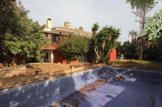 Xalet a Calle pizarra 182. Villa inversión para reformar en nagueles, marbella milla de oro