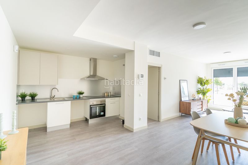 Foto 68ea7578-060a-4945-98aa-63a87888e444. Rent flat 85m<sup>2</sup> with parking pool in Meco pueblo Meco