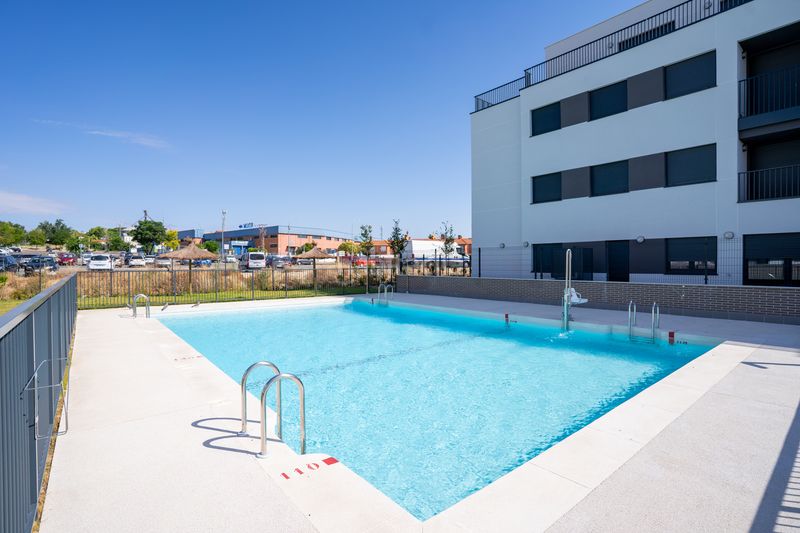 Foto ebbdee85-50e7-4b2d-a863-9a3efd0030e7. Lloguer pis 62m<sup>2</sup> amb aparcament piscina a Meco pueblo Meco
