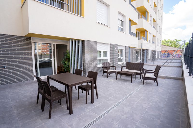 Foto 074876f5-f060-4cba-9a76-ec37ac2772d3. Lloguer pis 104m<sup>2</sup> amb aparcament piscina a Butarque Madrid