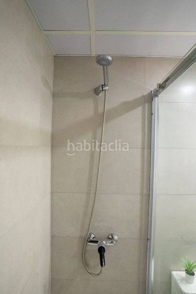 Foto 749ad1f0-a311-4c74-bd6a-6b437a485186. Lloguer pis 60m<sup>2</sup> amb aparcament piscina a Bellas Vistas Madrid