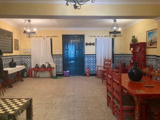 Rent Semi detached house  Calle sanlúcar. Casa en alquiler romeria 2025